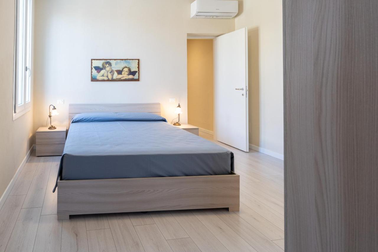 Appartamento Terrazza Cavour เบรเชีย ภายนอก รูปภาพ